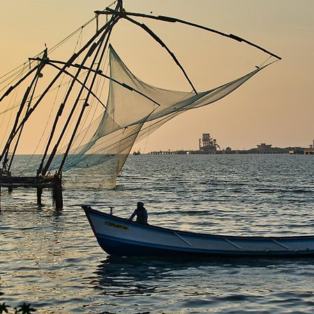 The Postcard Mandalay Hall, Kochi Buitenkant foto